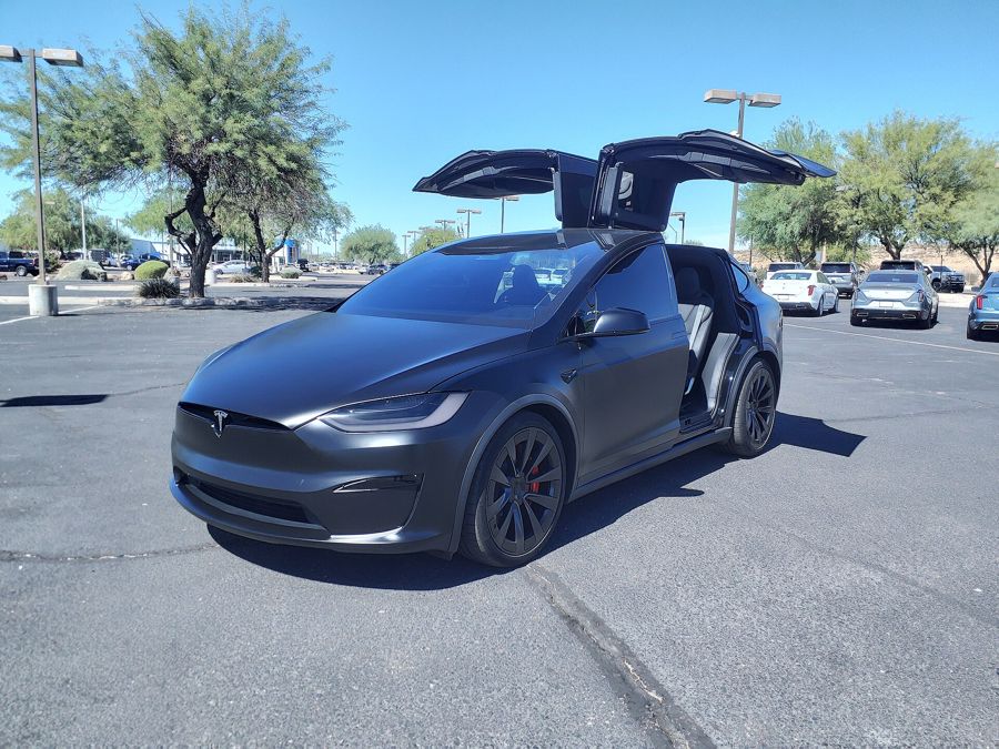 Model X (photo)