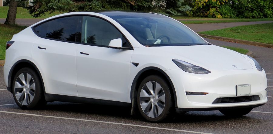 2020–2024 Model Y (photo)